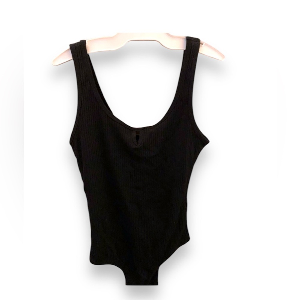 HOLLISTER black bodysuit - Picture 3 of 4